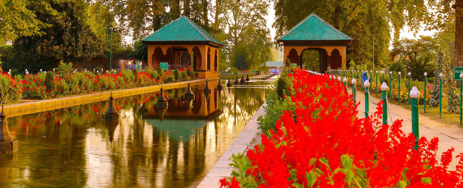 Mughal Garden - Srinagar